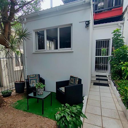 Swiss Cottage Guest House Cape Town Exterior photo